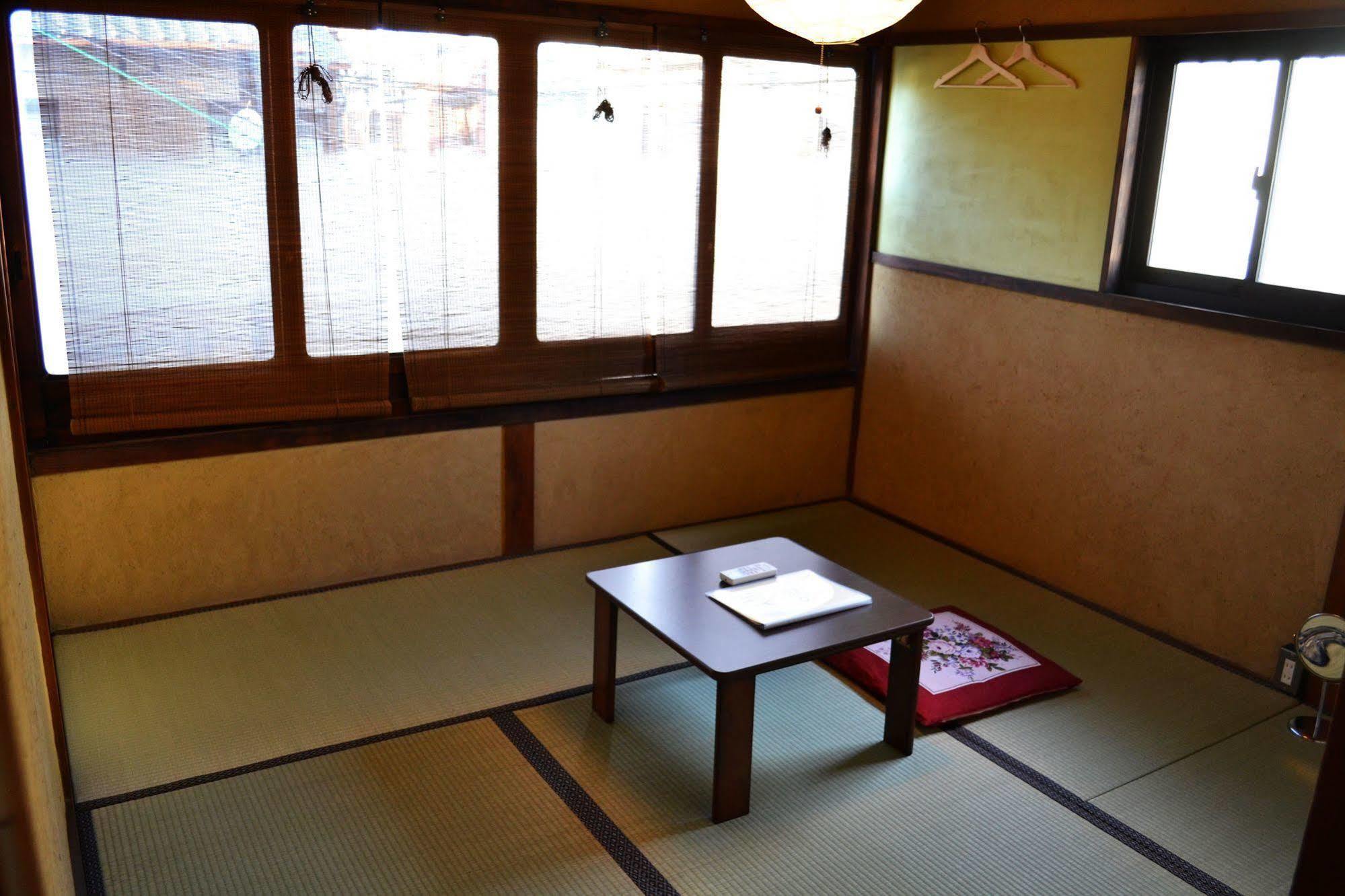 Higurashi-Sou Pensión Kioto Exterior foto